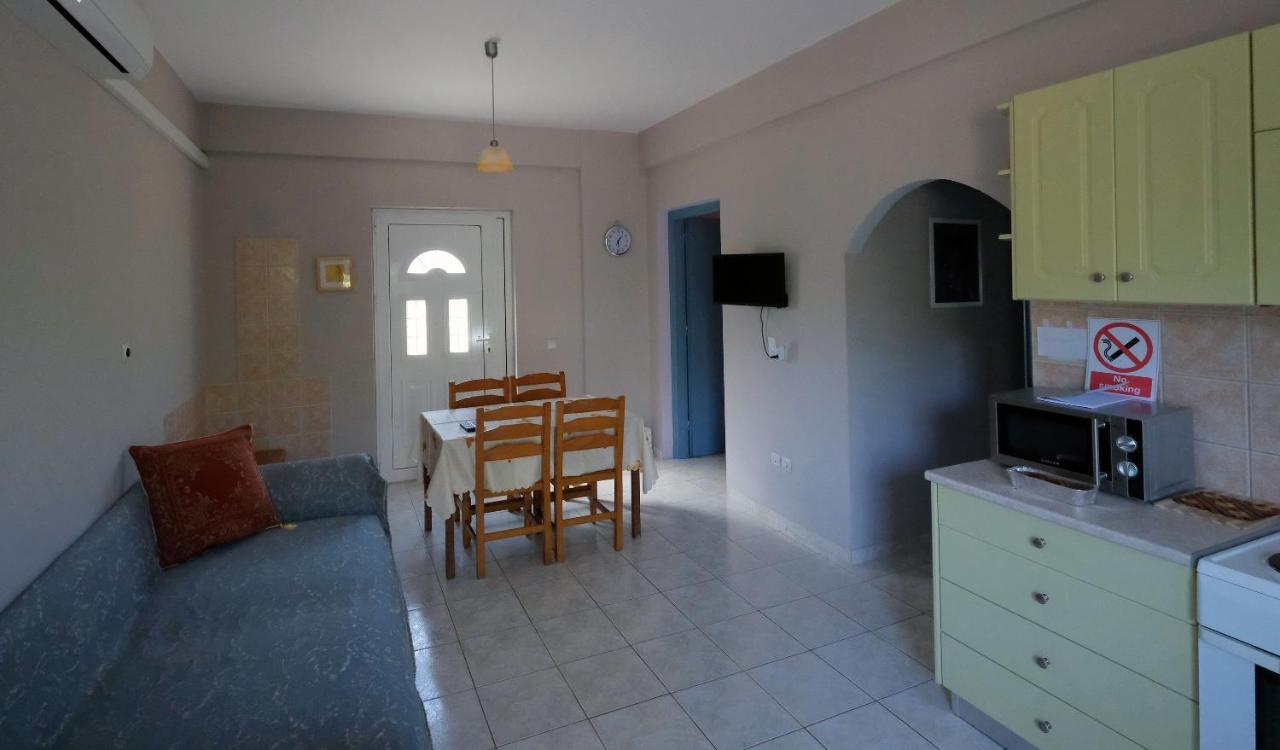 Mina Apartment Zacharo